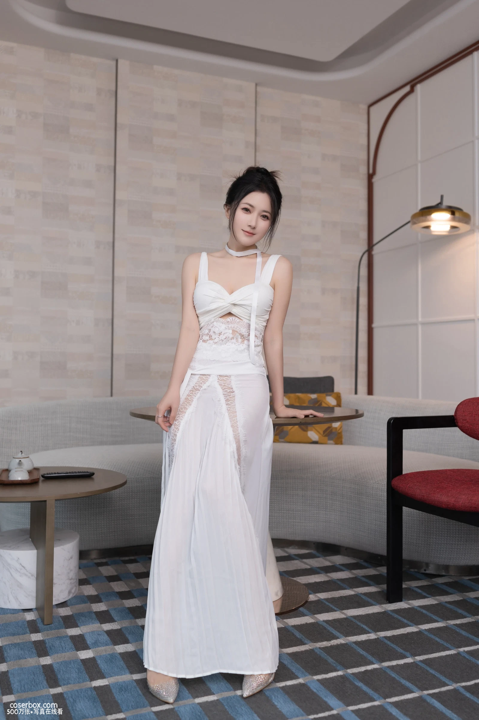 鱼子酱Fish 2025.12.01 内购私拍 白裙跳蛋 - 在线看可下载原图