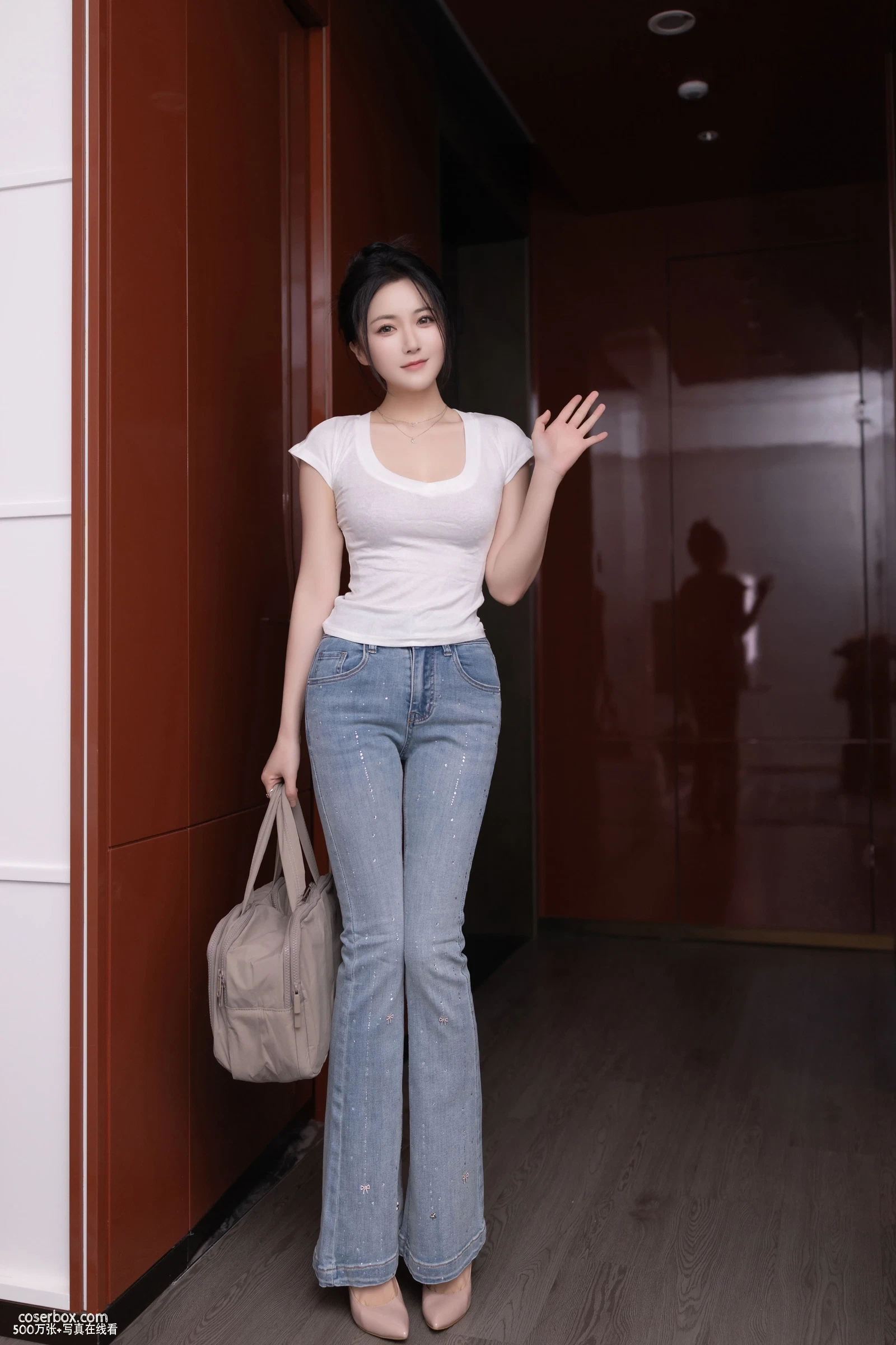 鱼子酱Fish 2025.12.06 内购私拍 借宿 - 在线看可下载原图