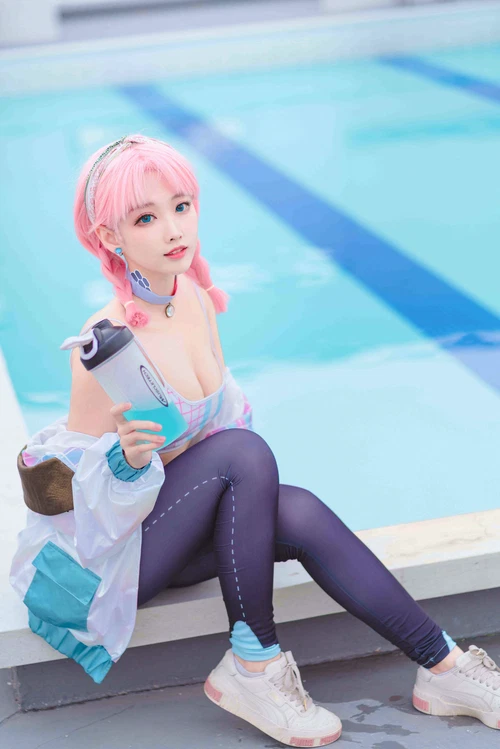 宫本桜 2025.12.04 蓝毒 - 在线看可下载原图