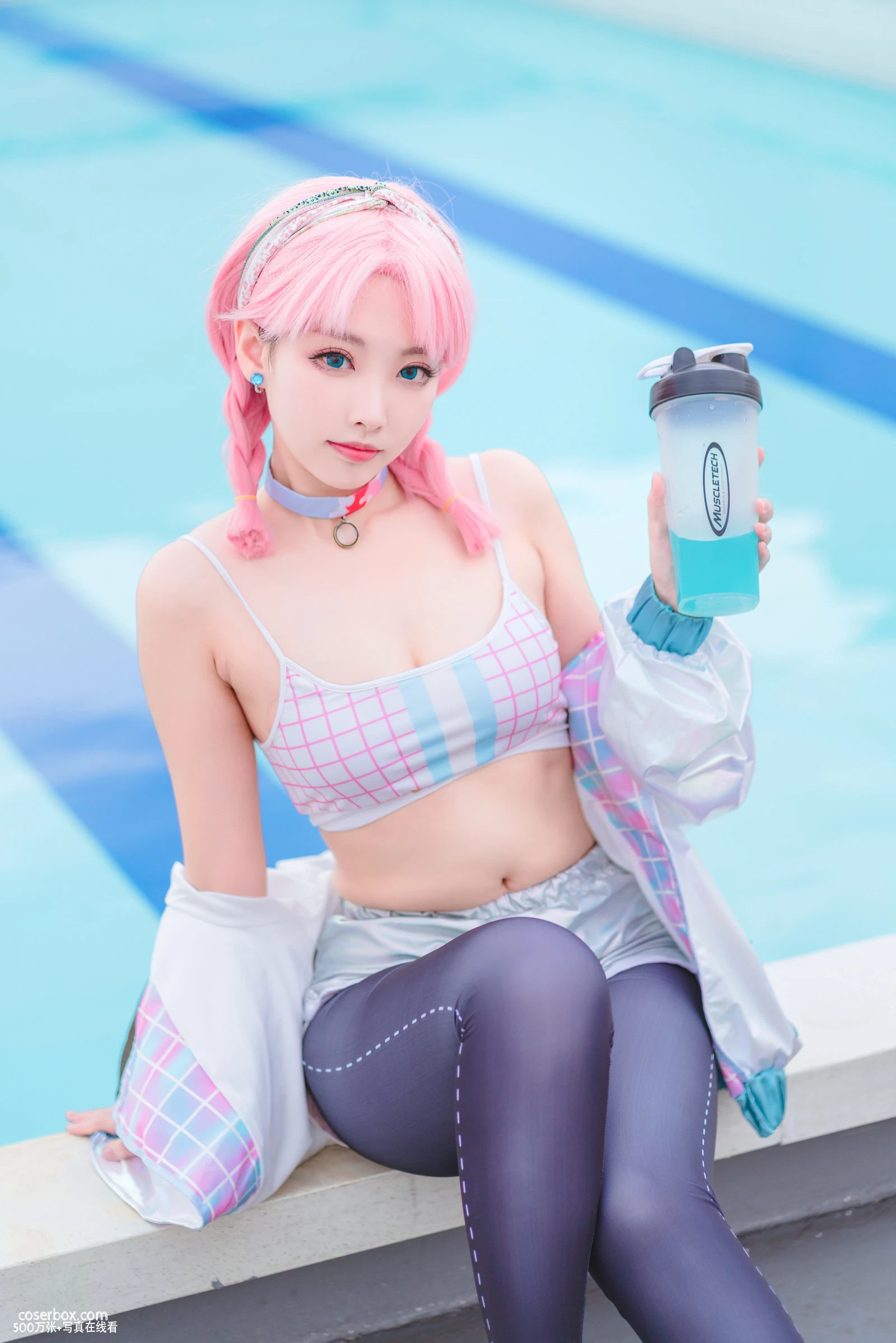 宫本桜 2025.12.04 蓝毒 - 在线看可下载原图