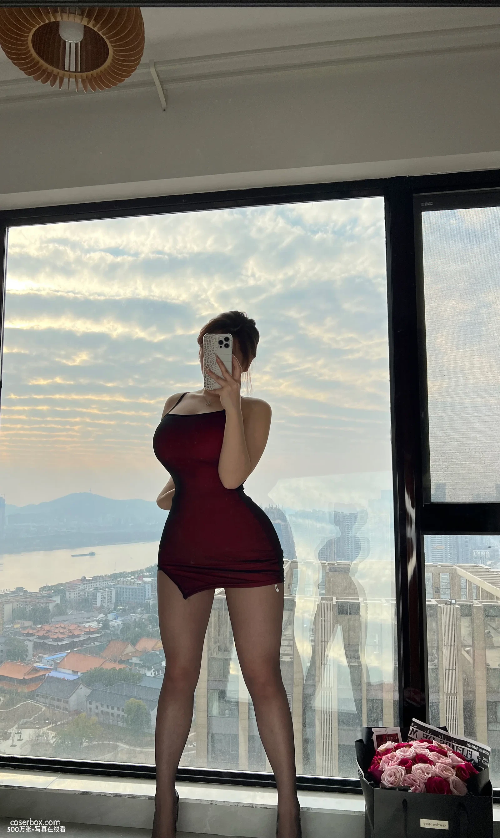 安妮yoo 2025.12.08 酒红丝袜裙 - 在线看可下载原图