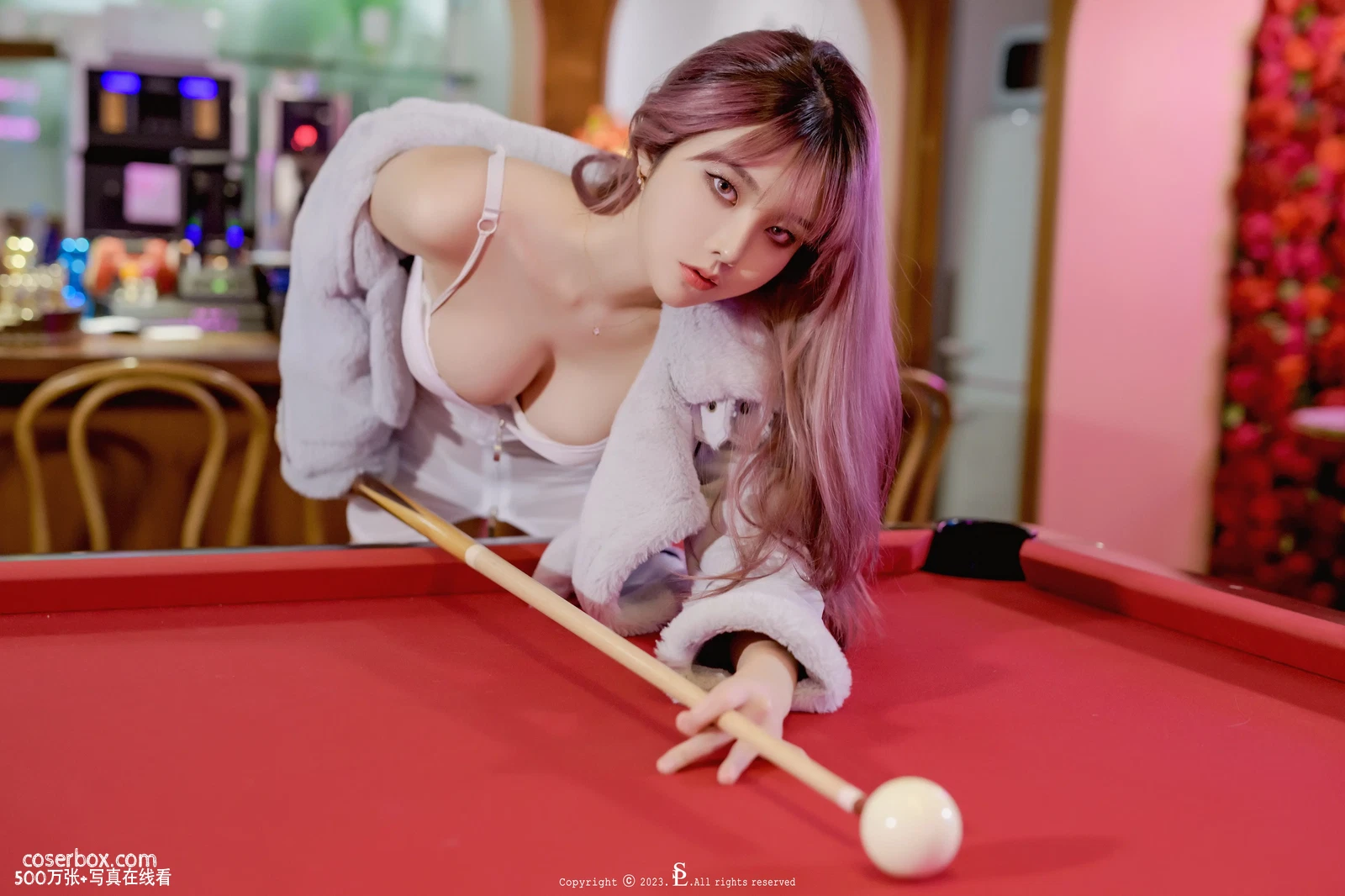 Yuna 2025.12.07 See-through Part 2 - 在线看可下载原图