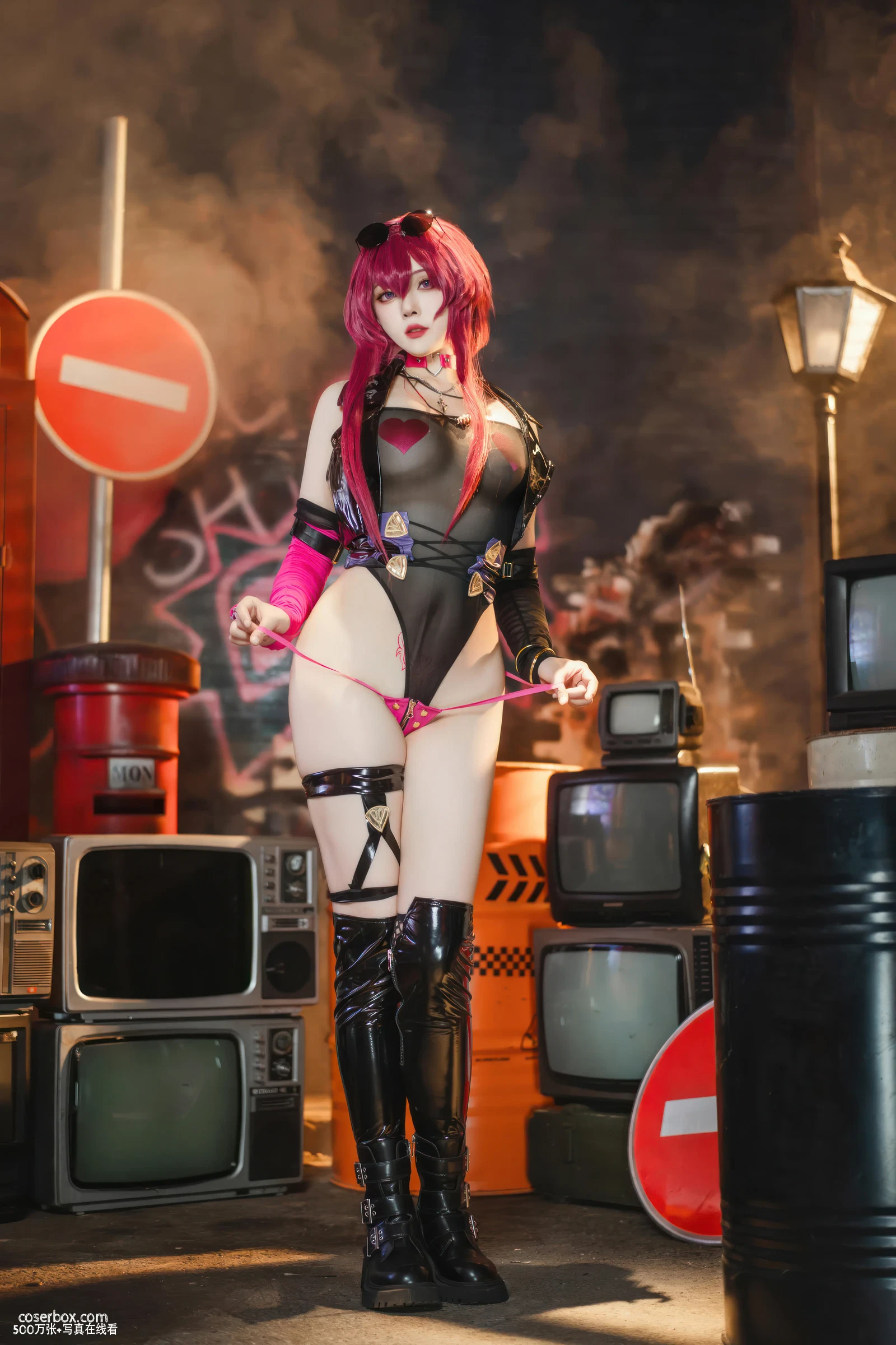 Natsuko夏夏子 2025.12.14 崩坏：星穹铁道 卡芙卡 dishwasher同人 - 在线看可下载原图