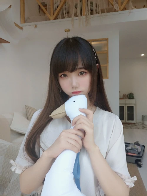 雪琪SAMA 2025.12.16 裸足 - 在线看可下载原图