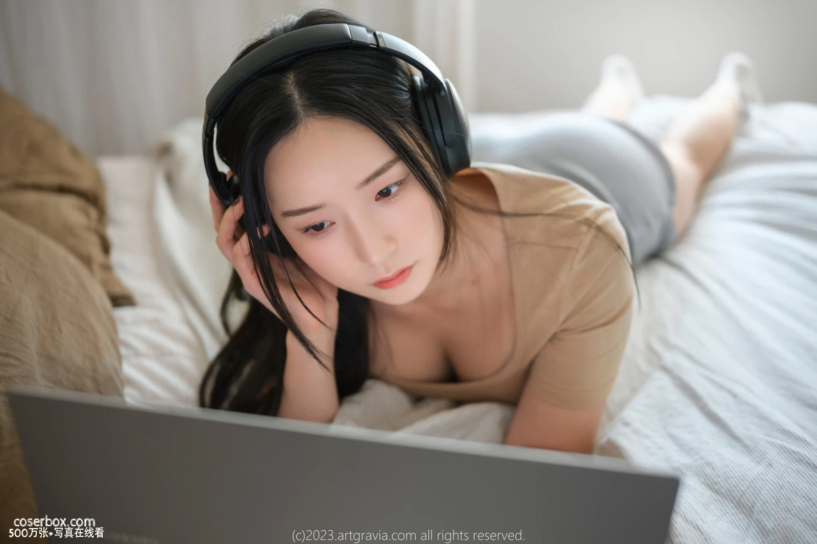 ArtGravia 2025.12.19 Vol.605 Pia - 在线看可下载原图