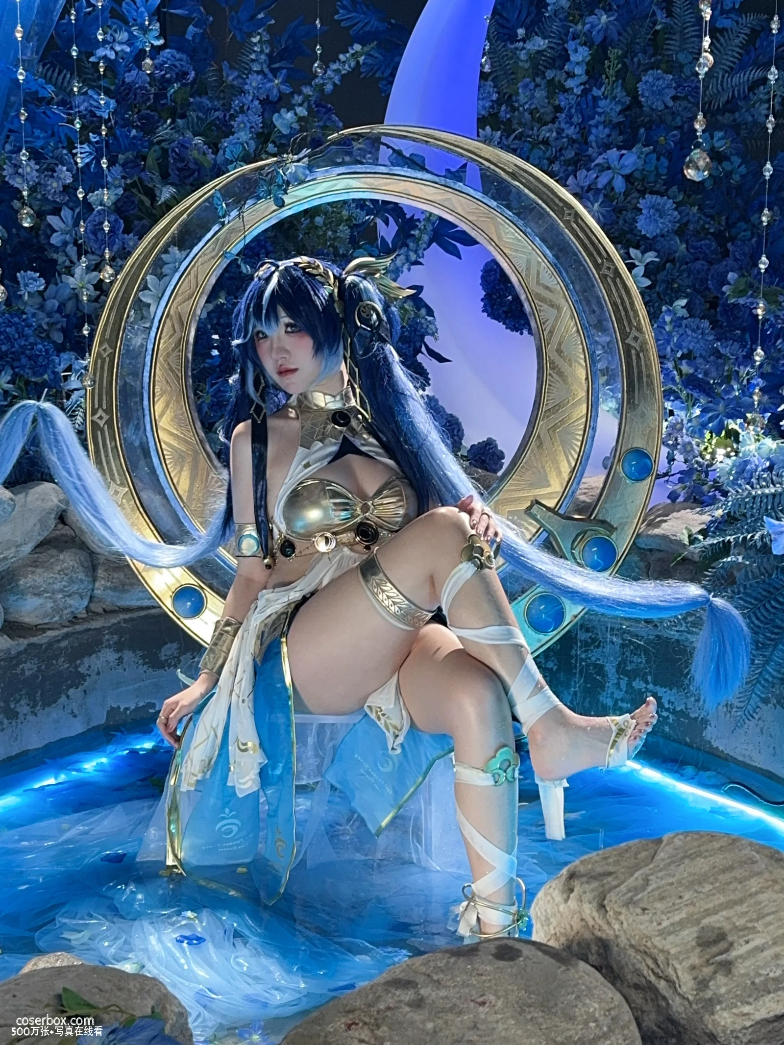 阿薰KaOri 2025.12.19 尤诺 隐藏花絮+gif+合成+幕后 - 在线看可下载原图