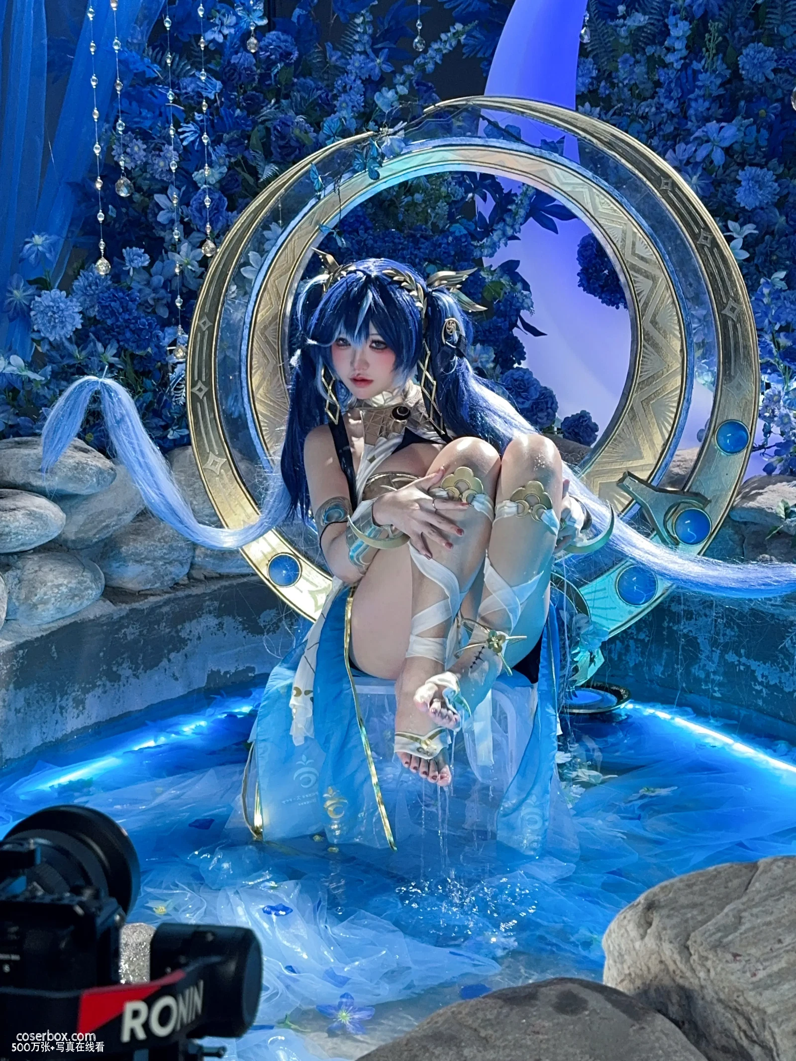 阿薰KaOri 2025.12.19 尤诺 隐藏花絮+gif+合成+幕后 - 在线看可下载原图