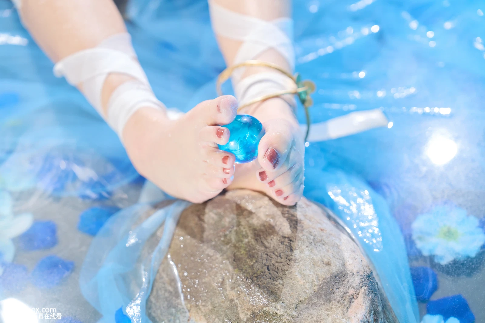 阿薰KaOri 2025.12.21 尤诺 玉足篇 - 在线看可下载原图