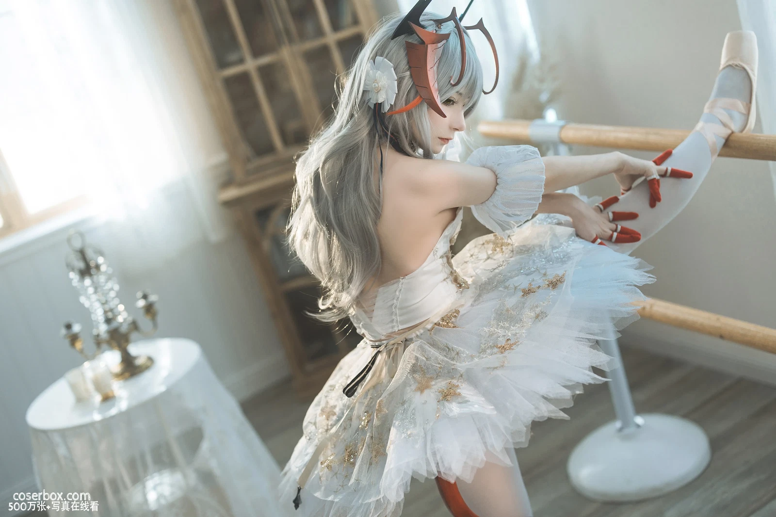 是三不是世w 2025.12.24 明日方舟 W 芭蕾 - 在线看可下载原图