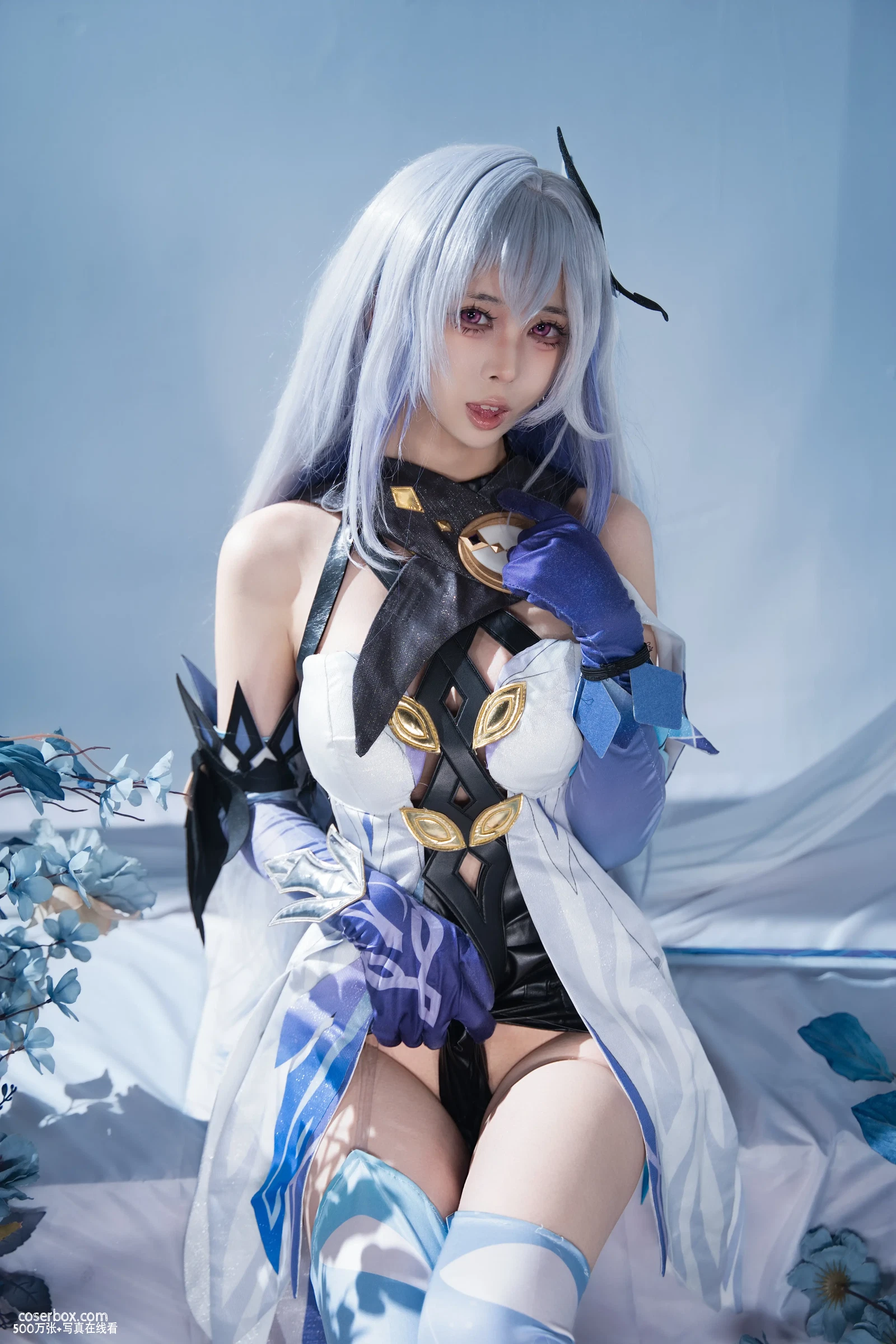 上杉绘梨落 2025.12.24 镜流 - 在线看可下载原图