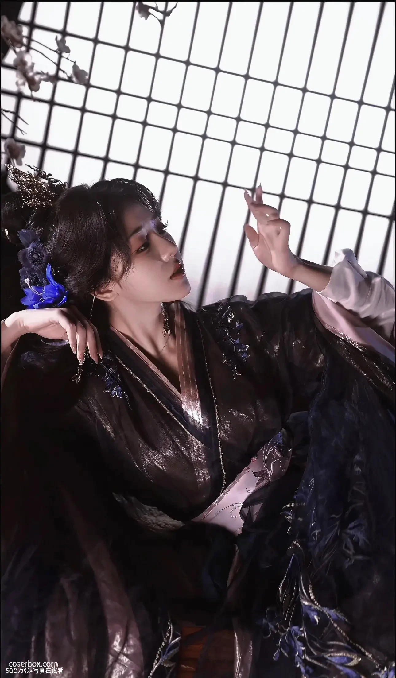 秋月凉Liang 2025.12.26 吾剑未尝不利 - 在线看可下载原图