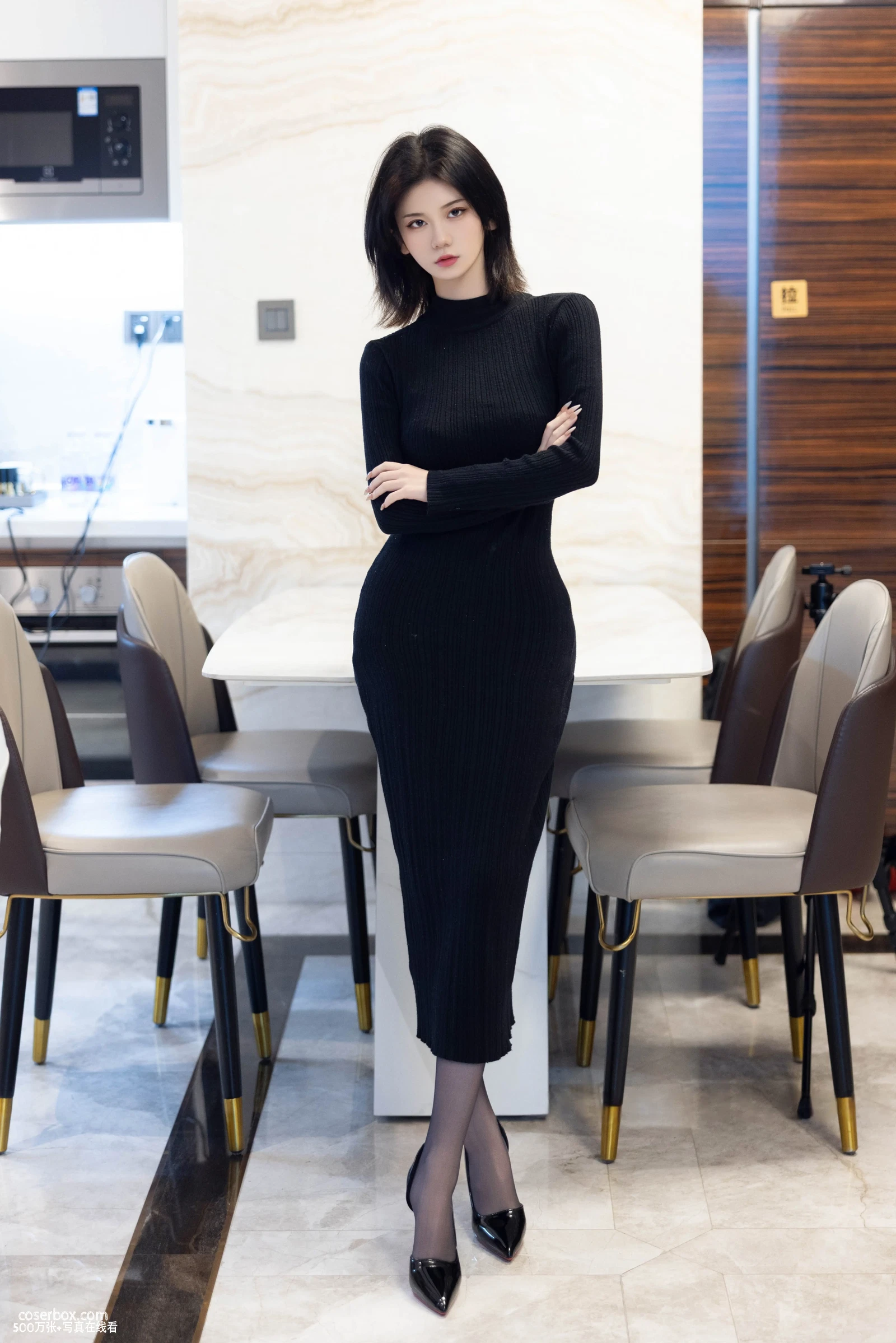 赵语嫣2025.12.28 内购私拍 黑色连衣裙 - 在线看可下载原图