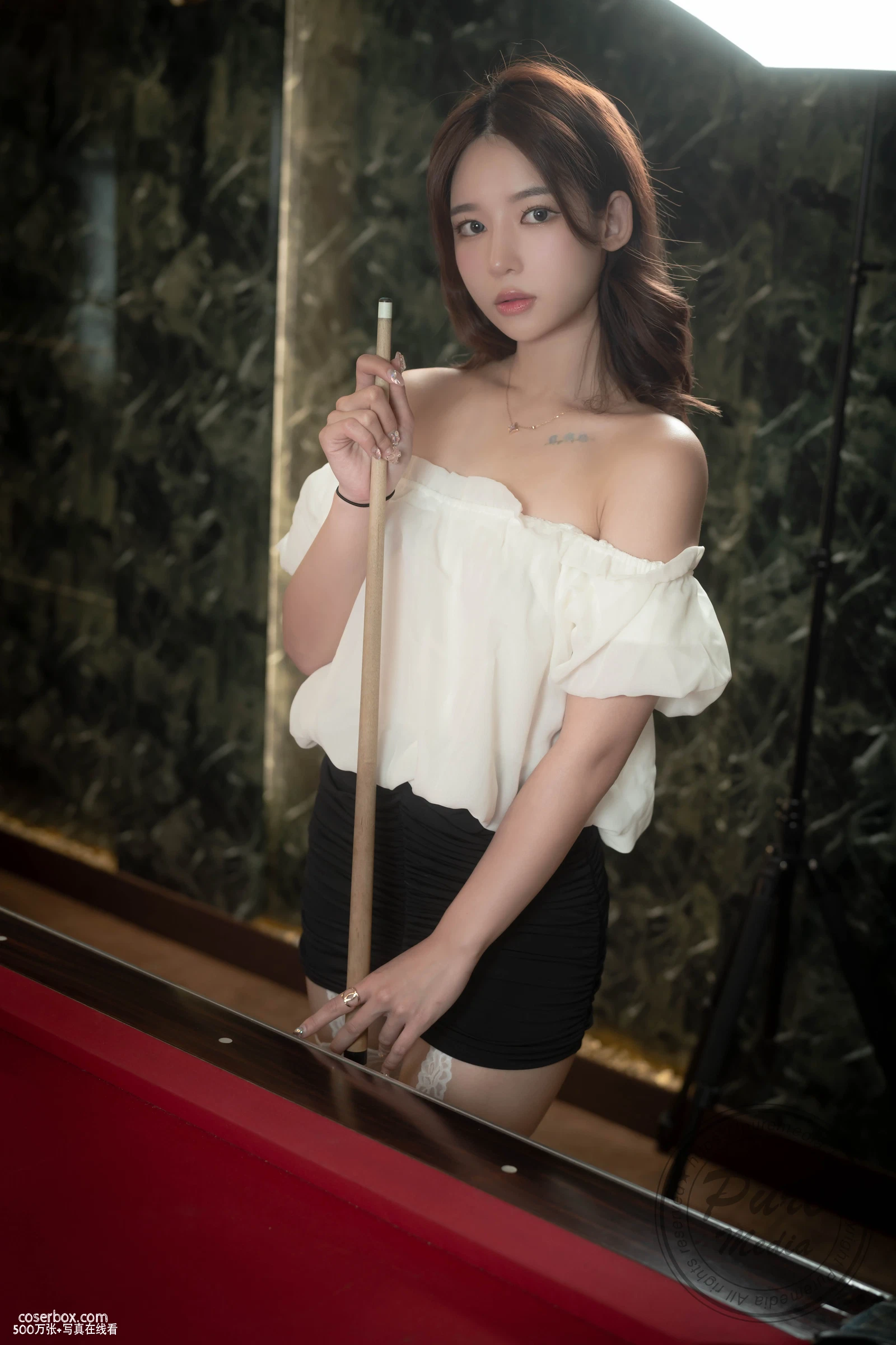 Yeha 2025.12.24 Hard balls & Red hole 红色台球桌  - 在线看可下载原图