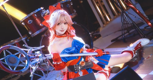 紫氯氯 2025.12.25 明日方舟遥 - 在线看可下载原图