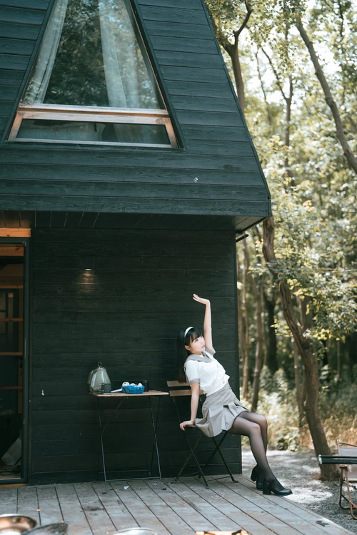 面饼仙儿 2025.12.29 黑丝露营JK - 在线看可下载原图