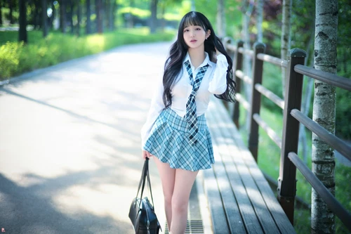 LeeheeExpress 2026.01.02 Sunshine 阳光女孩 - 在线看可下载原图