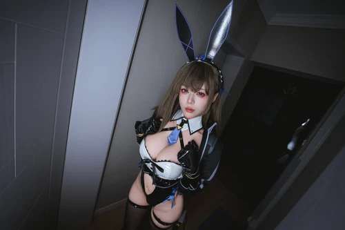 九言 2025.01.07 外卖兔女郎 - 在线看可下载原图